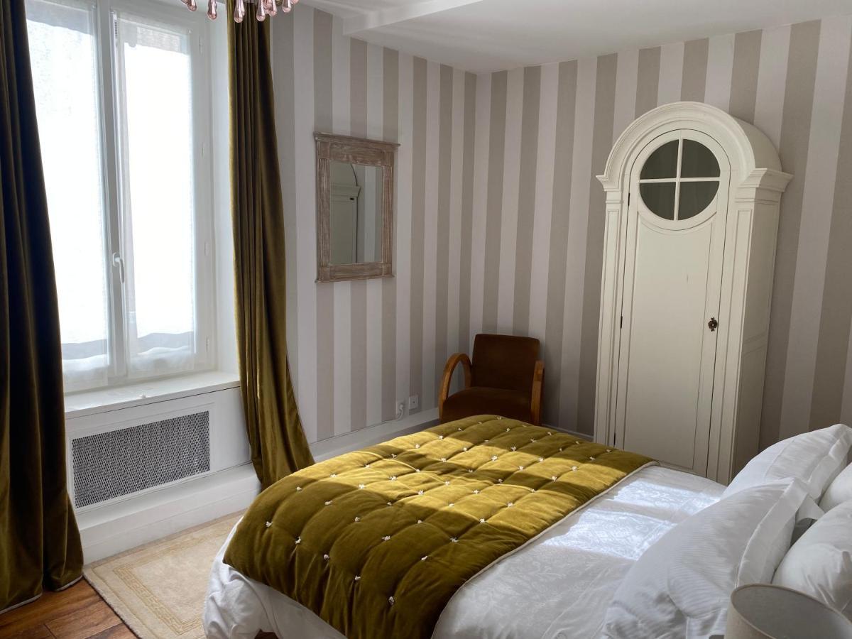 La Thebauderie Hotell Montfort-lʼAmaury Exteriör bild
