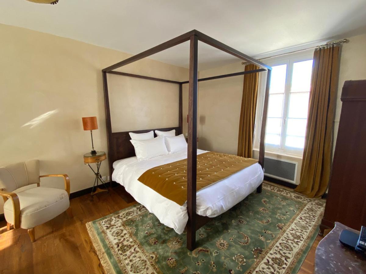 La Thebauderie Hotell Montfort-lʼAmaury Exteriör bild