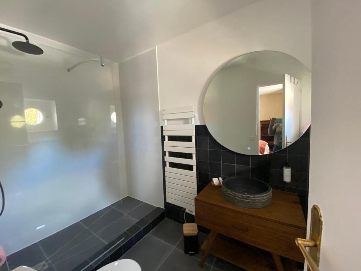 La Thebauderie Hotell Montfort-lʼAmaury Exteriör bild